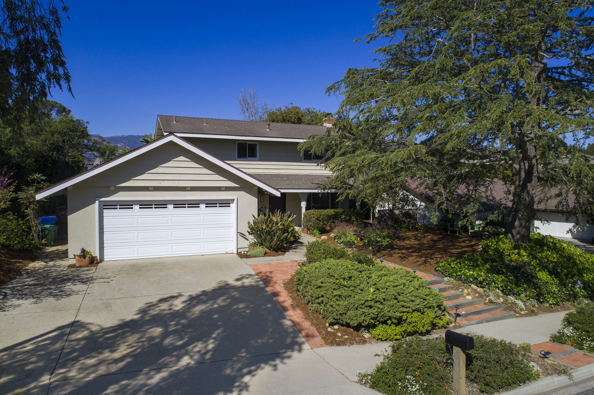 2410 Calle Montilla Richardson Real Estate Services